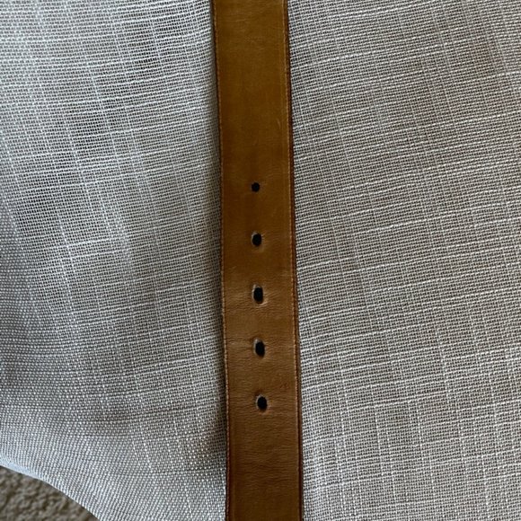 Coach Small Alligator 1 1/2" width Brown belt - Picture 5 of 6